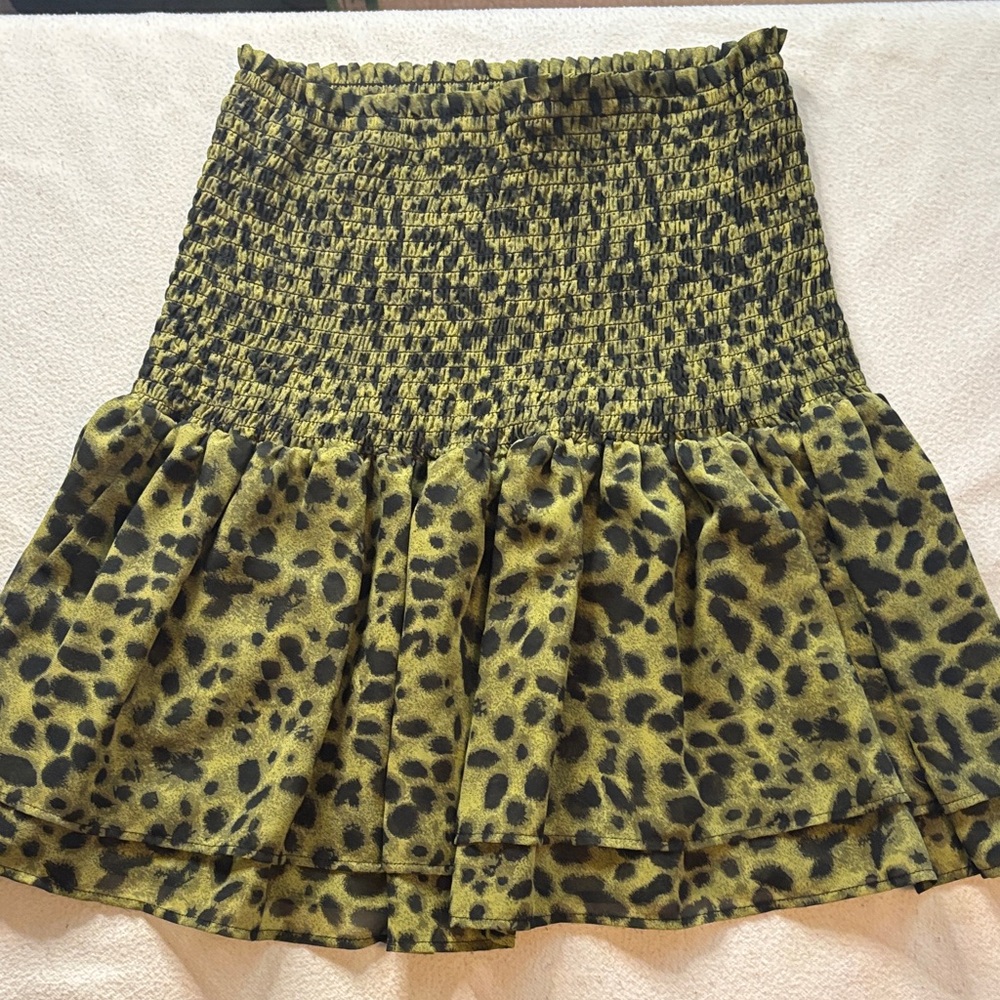 H&M Black and Green leopard print Mini Skirt
